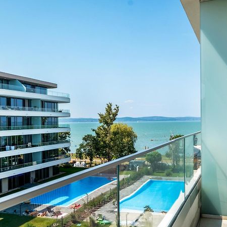 Myflat Wave Luxury 44 Suite Siófok Zewnętrze zdjęcie
